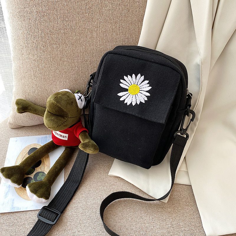 In A World Full of Roses Be A Sunflower Tote Bag - Shoulder Bag - Reusable  Grocery Shopping Bag | CubeBik